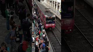 Metro CDMX - CONCARRIL FM-86 Tren de Colores entrando a la Terminal Pantitlán de la Línea A