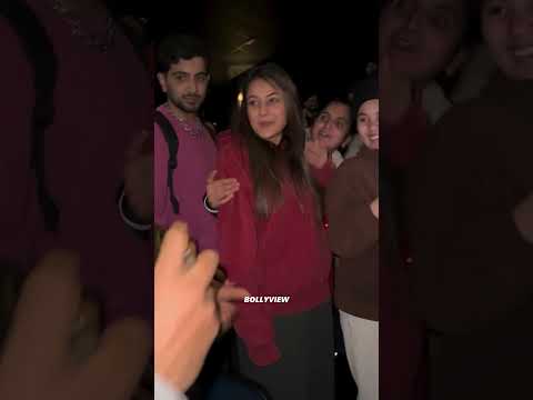 CELEBRITIES के ऐसे FAN'S!🤣 BY BOLLYVIEW #shorts