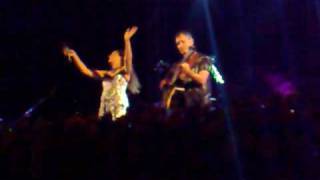 BEAUTIFUL THAT WAY - NOA live