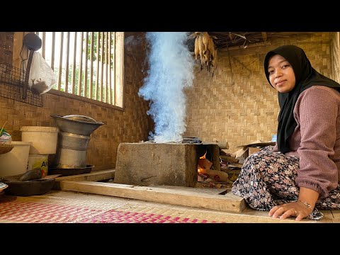 Menikmati Suasana Sore Di Dapur Kayu Sederhanaku