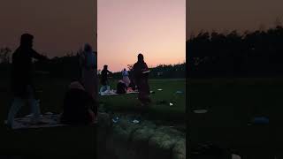 কিছু কিছু দিন এমনও থাকে, যখন মনে হয় সমস্ত পৃথিবী থেমে গেছে।সময় যেন একে একে সবকিছু নিয়ে চলে যাচ্ছে,
