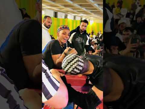arm wrestling 🔥🦁 me 🆚shoiab akthar 💪 mazboot 😇