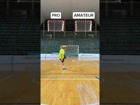 FUTSAL CHALLENGE➡️PRO🆚AMATEUR #shorts #calcio #futsal