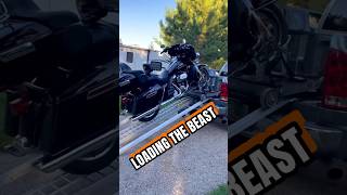 Loading the Harley the smart way 😎