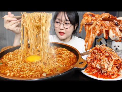 제철굴 듬뿍! 굴라면과 굴무생채 먹방🦪🍜Spicy Oyster Ramen and Radish Salad Mukbang ASMR