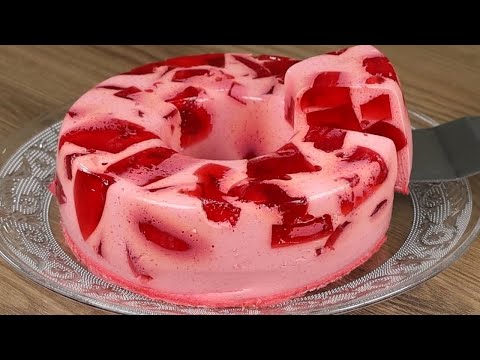 Hello you guys, today we’re gonna prepare a strawberry dessert with just 2 ingredients!