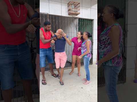Ligeirinho se deu Mal com o Grandão depois de Expulsar a Mãe de Casa.