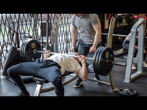 Quick Chest Day Golds Gym