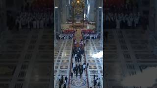 Los restos mortales del Papa Francisco han sido trasladados de la Casa Santa Marta