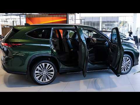 2025 Green Toyota Highlander Hybrid Premium - Family SUV in Detail