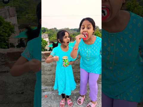 funny baby eating 😋 🤣 #shorts #youtubeshorts #shortsvideo #mantumommagic #trending