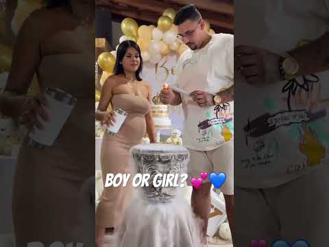 BEAUTIFUL GENDER REVEAL!! 💕💙CONGRATS!!!🙌🏼 Credit: @paola_lima12