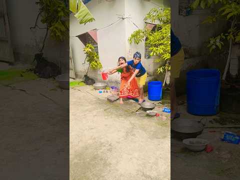😜🙏 ওরে বাবা আমি গোসল করব না পালাই 🙏😜@Kamalmilivlogs-p2z#shorts#comedy#funny#youtube_shorts#😜