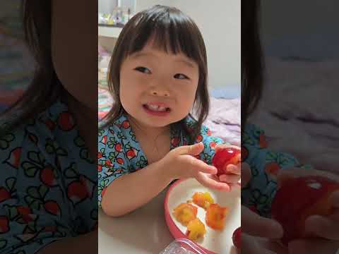 사슴벌레는 왜 죽었을까요? 자두먹방 #아기먹방 #아기일상 #개성파삼남매