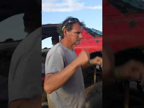 Trolling CRAZY Rednecks! ๐ @JimmyRowe