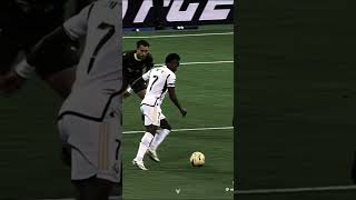 فيني في قمه مستواه