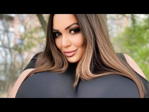 Lucila Galeano ✅ Glamorous Plus Size Curvy Fashion Model - Biography, Wiki, Lifestyle