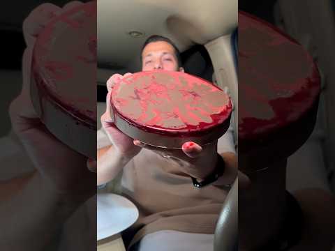صنعت اكبر شوكلاتة من شوكلاتة دبي😋🍫