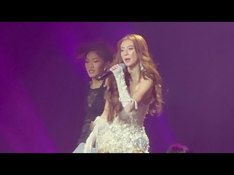 FYANG performs the FYANG SONG at Forever Fyang Concert