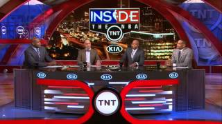 Inside the NBA: Shaq a Claus