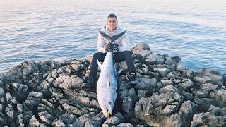 46 KG TUNA FROM THE ROCKS! LANDBASED WITH SHORE  JIGGING TACKLE