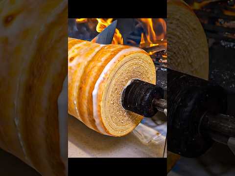 23번 구워 만드는 역대급 롤케이크?! 일본식 나이테 케이크 바움쿠헨 23-layered roll cake #shorts