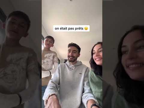 Ninho avec le petit frère