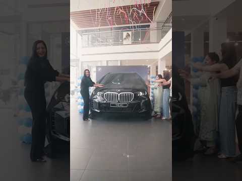 BEAUTIFUL GIRL DREAM CAR DELIVERY OF BMW X5 ❤️ #dreamcar #bmwx5 #cardelivery #shorts