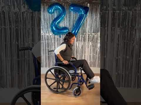 Silla de Ruedas con Cómodo Integrado - Brazos Flip-Up y Descansapies Abatibles