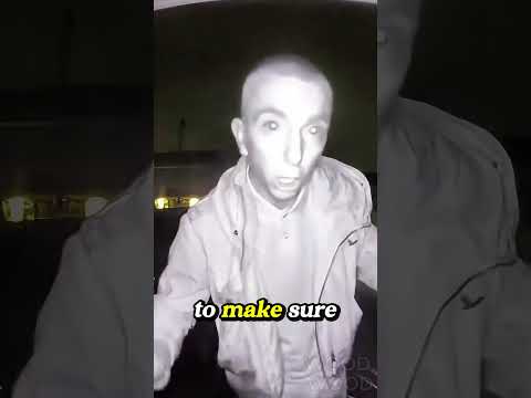 Passerby closes car trunk to help homeowner