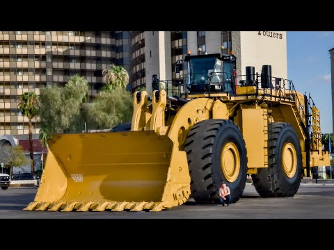 Cat 995 Loader Leaving MINExpo 2024