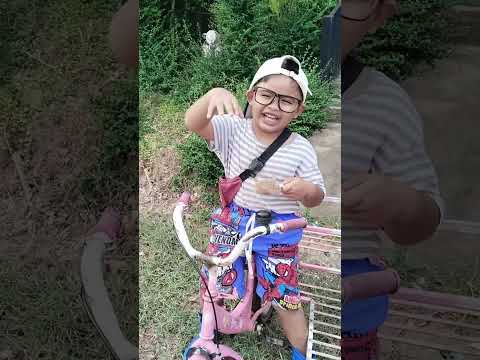 ถือให้หน่อย😂#คลิปตลก #shorts #shortvideo #funny #funnyshorts