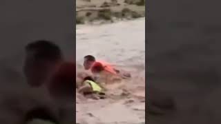tourist stuck in river