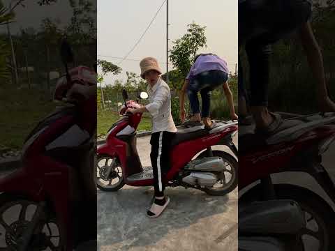 Cậu bé tốt bụng làm bẩn xe #shorts