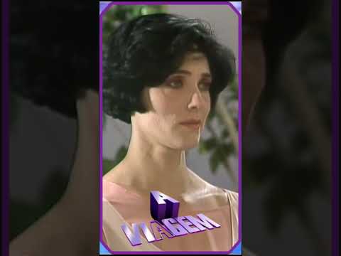 Estela fica emocionada ao ver e falar com o esp铆rito da Din谩