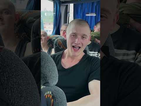 Заспівав «Червону калину» у дорозі з полону