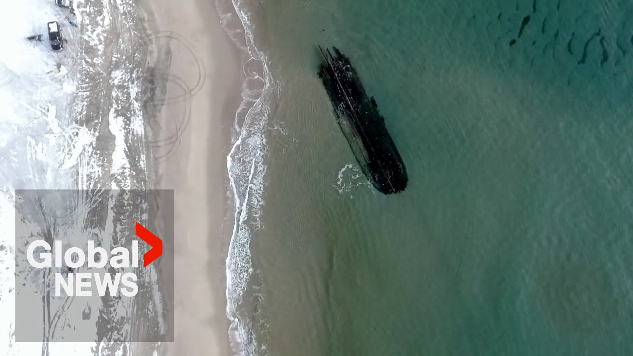 Mysterious Shipwreck Washes Ashore in Eastern Canada Coastal Community