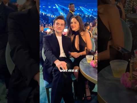 Olivia Rodrigo and Louis Partridge singing Benson Boone’s ‘Beautiful Things’ ❤️