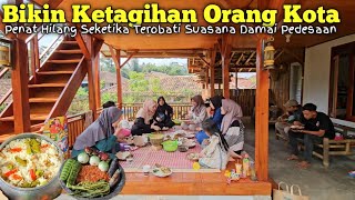 HIDUP DI DESA | Liwetan Bersama Tamu Dari Kota Di Saung Mini Villa Bikin Ketagihan