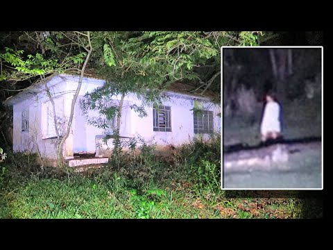 MENINA FANTASMA APARECE NA COLÔNIA ASSOMBRADA E CAUSA TERROR NA INVESTIGAÇÃO!