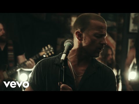 Kip Moore - Love & War (Official Music Video)