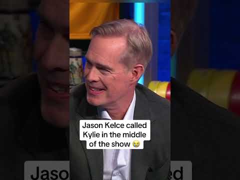 Kylie Kelce was initially NOT a fan of Joe Buck 😂