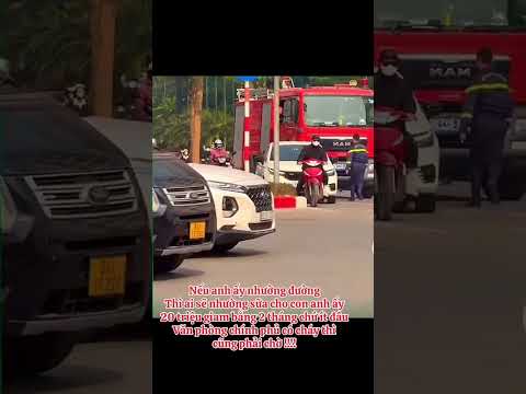 Xe cứu hỏa cũng phải chờ đèn đỏ