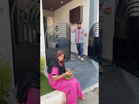 Aaj iphone mila ๐ฅณ #comedy #youtubeshorts #funny