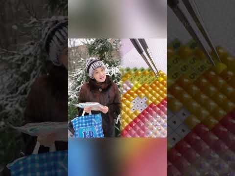 Мама готовит тебя к утреннику🎄