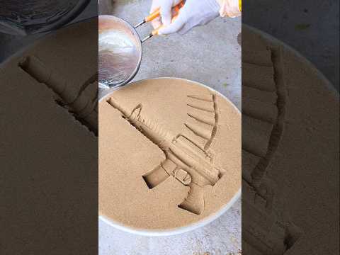 #amazing #satisfying #art #shorts #metal EP-1159 صناعة صب الرمل من صهر المعادن، صناعة مسدسات اللعب