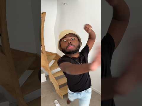Maurice m’a percé le crâne ☠️ #waynestv #divertissement #drole #sketch #rire #humour