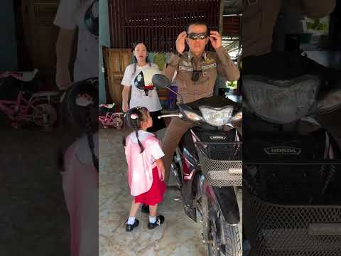 พ่อลืมแว่นตา #คลิปตลกฮา #ขำขัน #funny #happythai #fbreels #comedyjokes #comedy #funnyjokes #baby