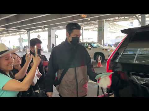 Lee Min-ho greeted by loyal fans at JFK airport for upcoming Pachinko premiere! #leeminho #pachinko