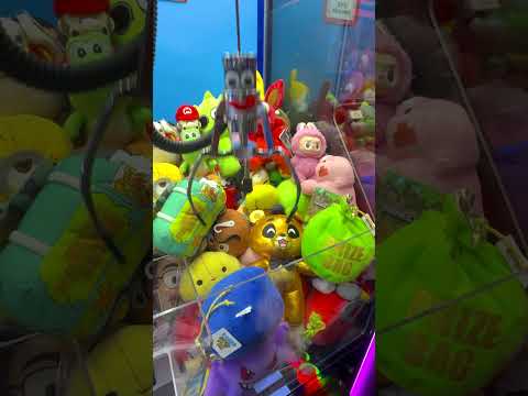 Find The Hidden Key For Tung Tung Sahur #shorts #clawmachine #arcade #fnaf #italianbrainrot
